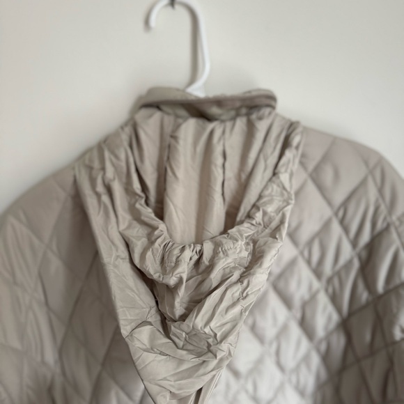 ZARA Beige Puffer Jacket - Picture 6 of 10